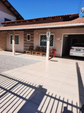 Casa da Miraci Proximo ao mar e ao Beto Carreiro